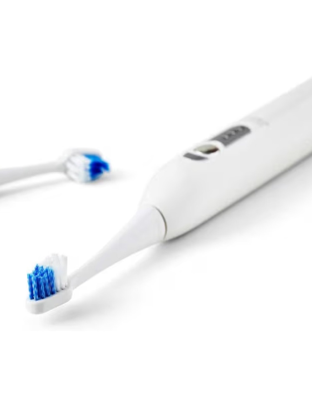 White Electric Toothbrush with Blue Bristles – Rechargeable Oral Care